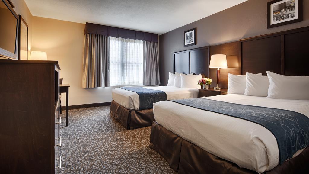Double Room with Two Double Beds - Non-Smoking,706992802:JPEG