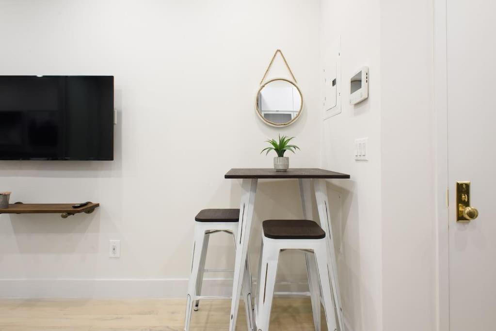 Apartment,1325132581:JPEG