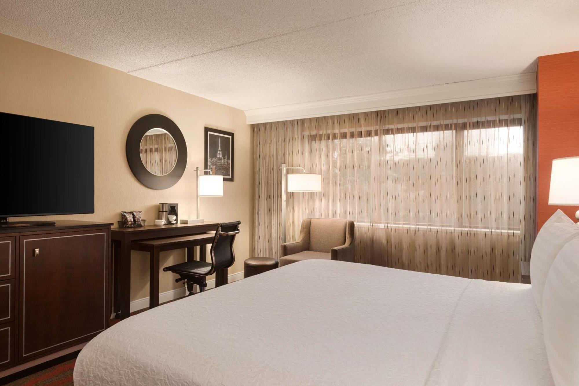 King Room,1656180455:JPEG