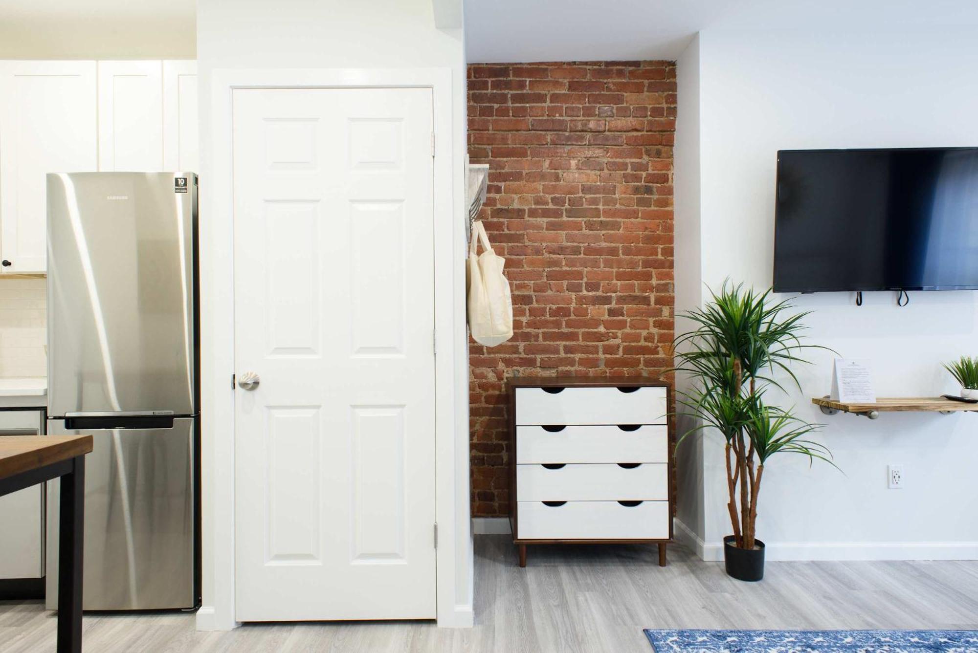 Apartment,1699524415:JPEG
