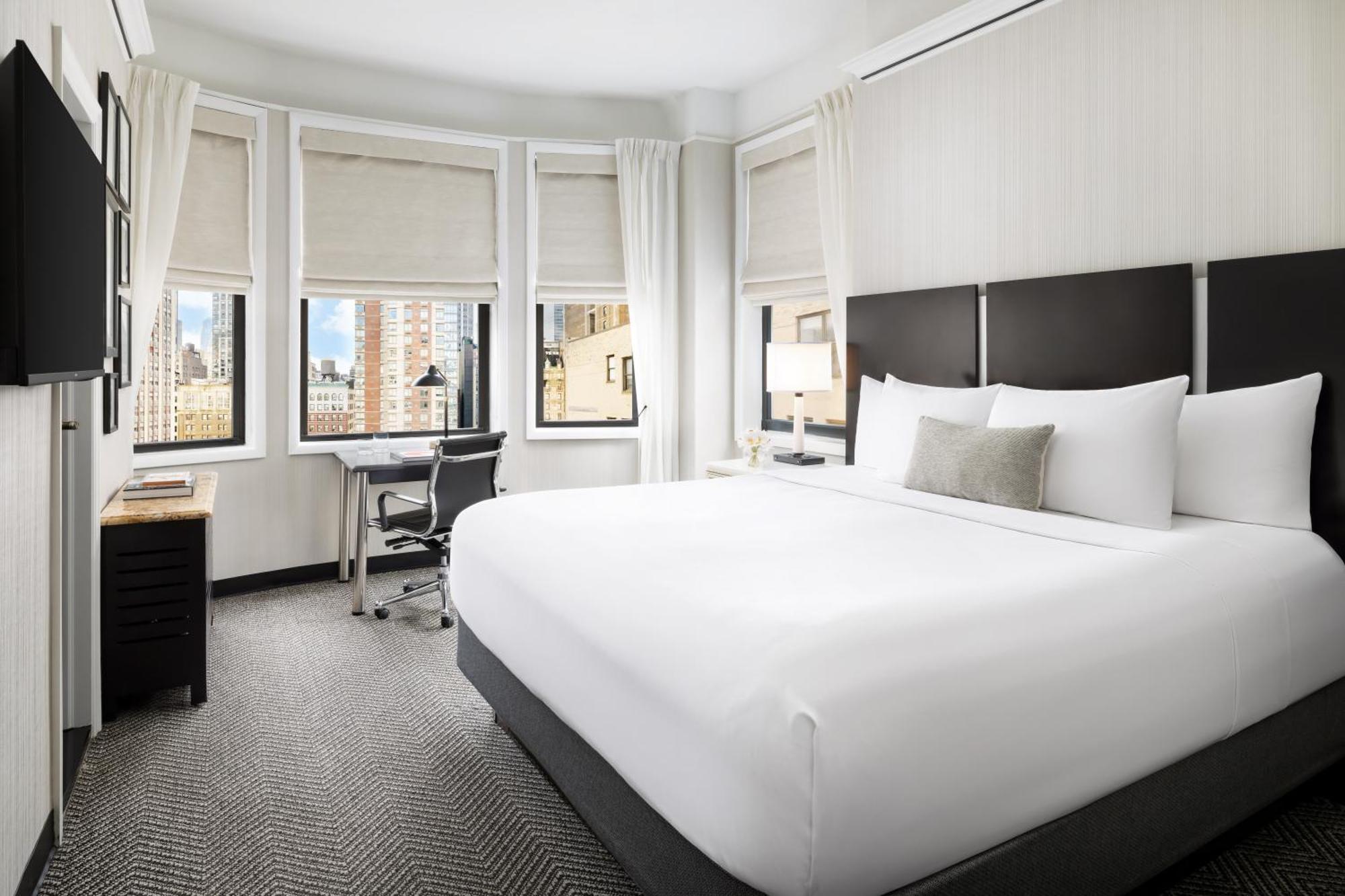 King Room,1705868986:JPEG