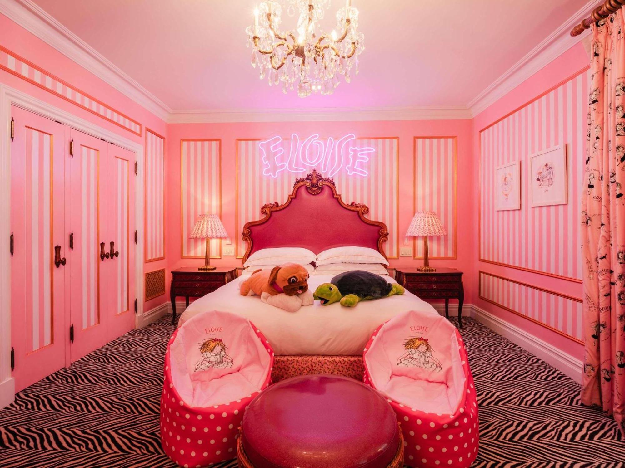 Eloise King Room