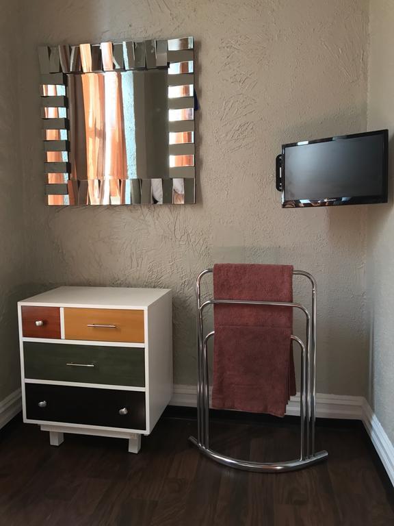 Small Single Room,439678668:JPEG