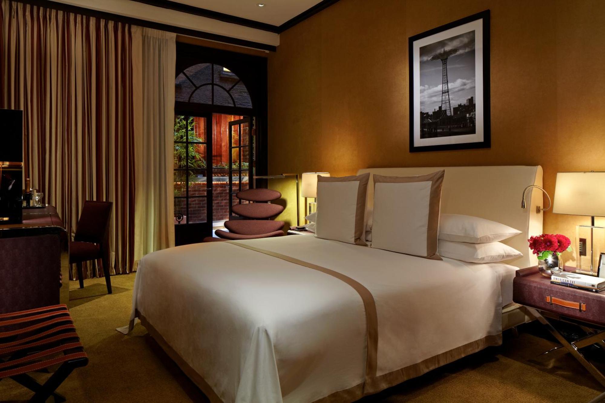 Deluxe Zimmer mit 1 Kingsize-Bett und Terrasse
