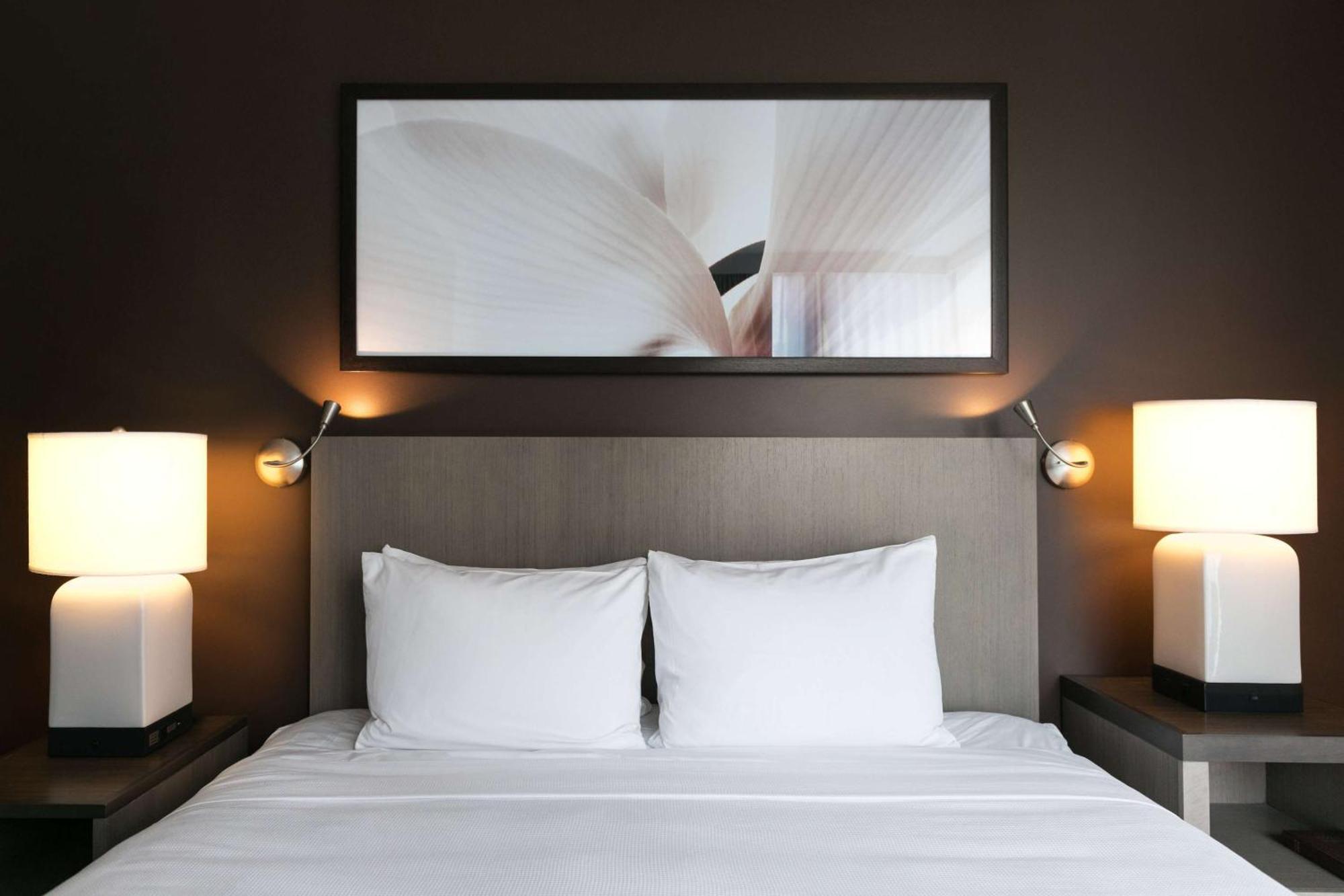 Specialty Suite met 1 Slaapkamer en Kingsize Bed - Keuken - Rolstoeltoegankelijke Douche - Geschikt voor Gasten met een Lichamelijke Beperking