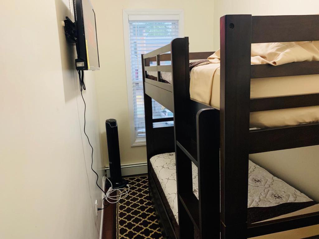 Quarto Duplo Deluxe com 2 Camas de Casal