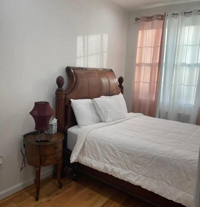 Luxury 2-Bedroom And 2-Bathroom No Kitchen-1
