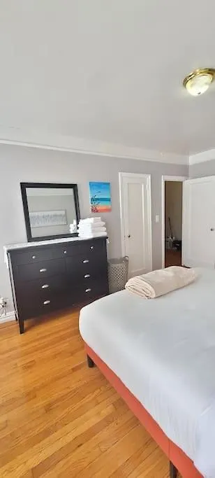 Bronx Modern Lux-1