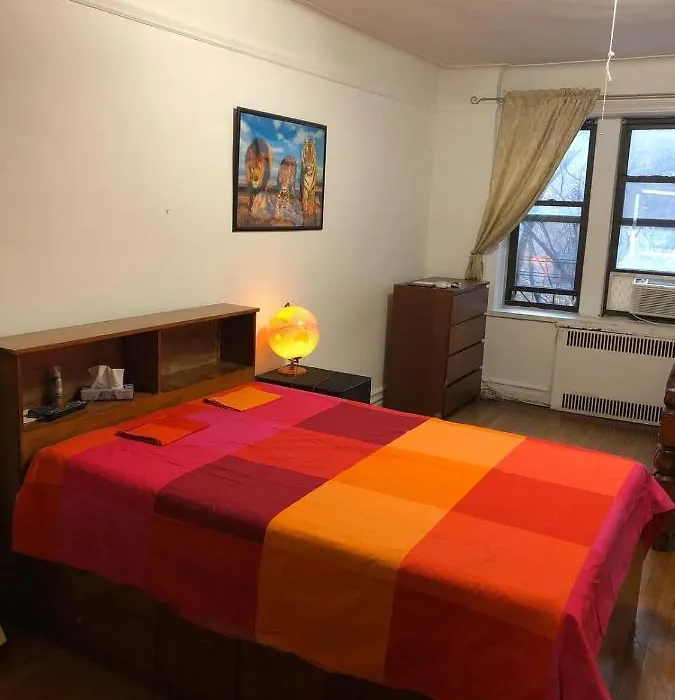 Delnewyorkroom-1