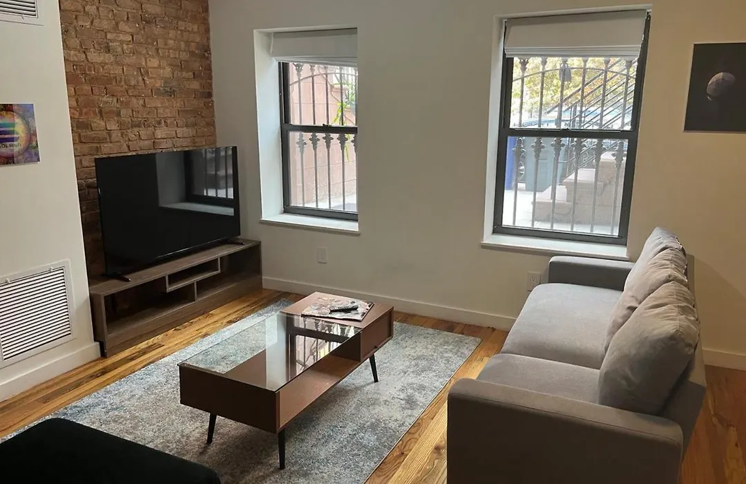 Brooklyn Nets Townhouse-1