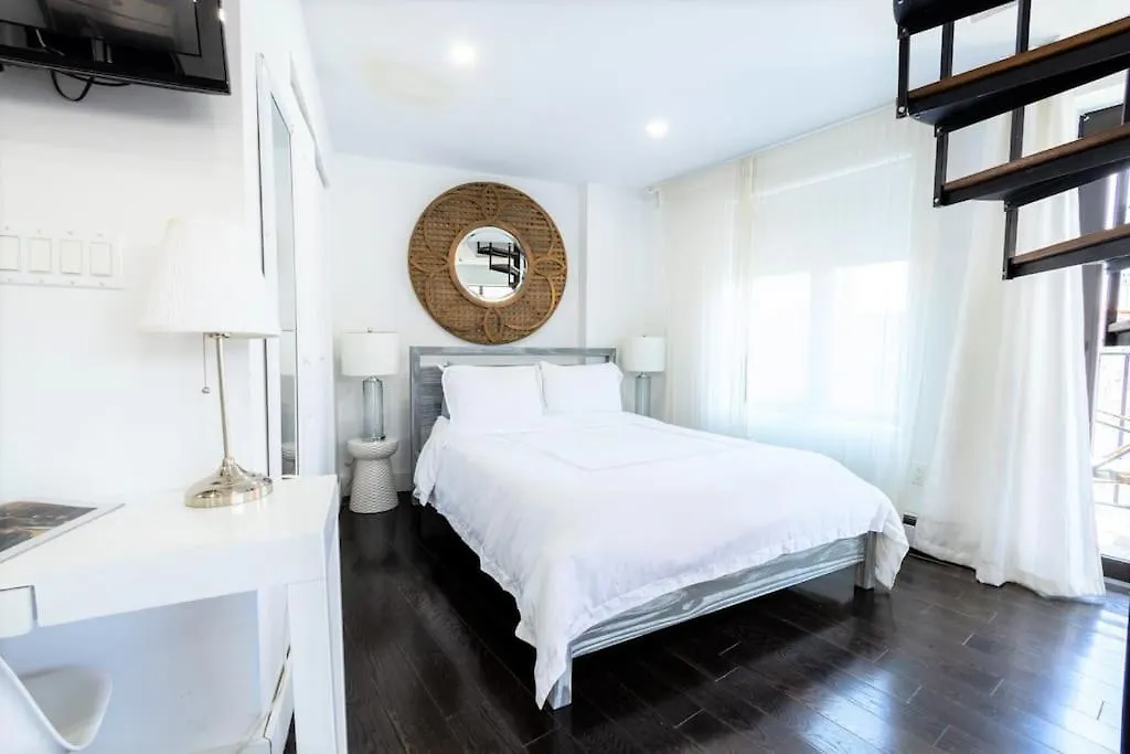 809-6B 2Br Duplex Breathtaking Views Beauty-1