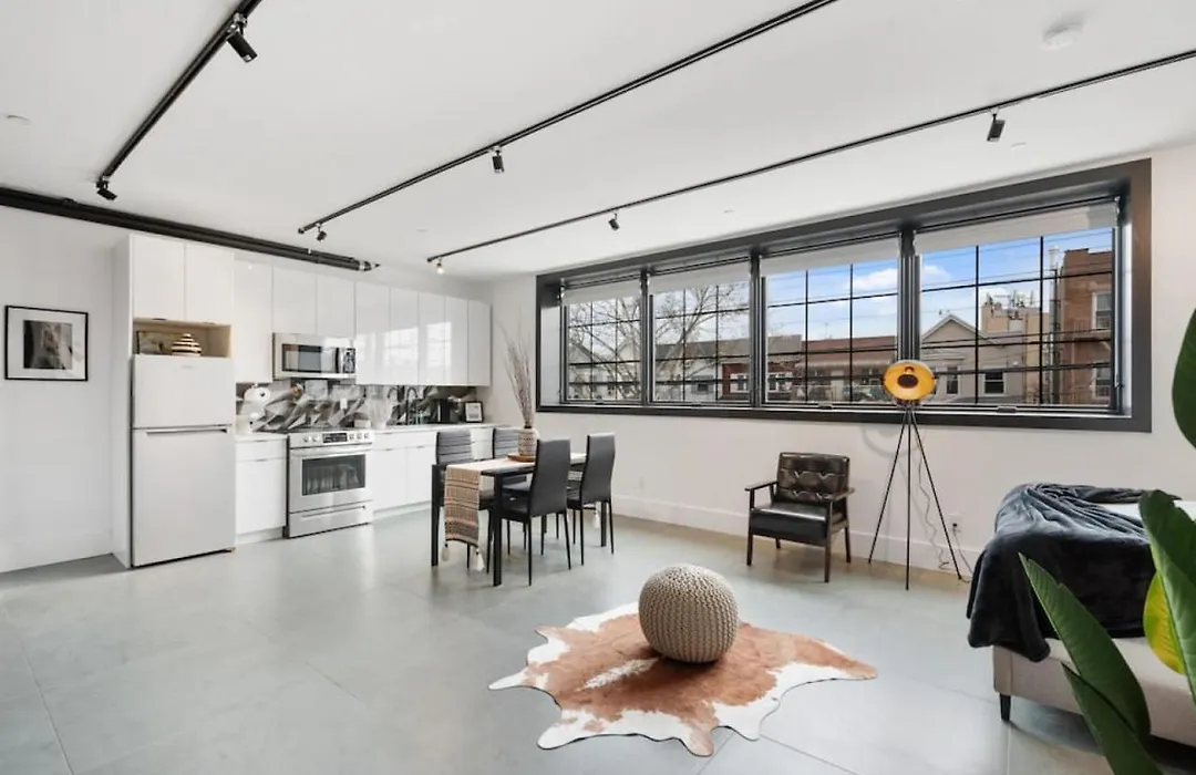 Deluxe Open Concept Loft With Rooftop & Shore Nearby At "Brooklyn Bay Lofts"-1