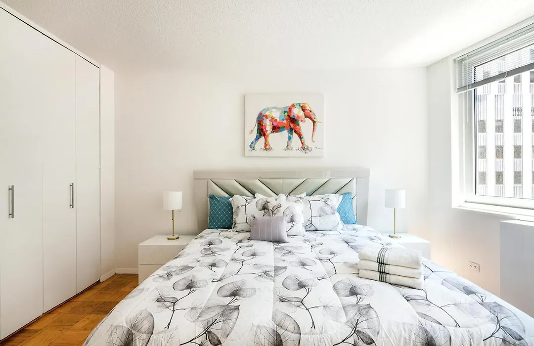 Stunning 2 Bedroom Apartment At Columbus Circle-1