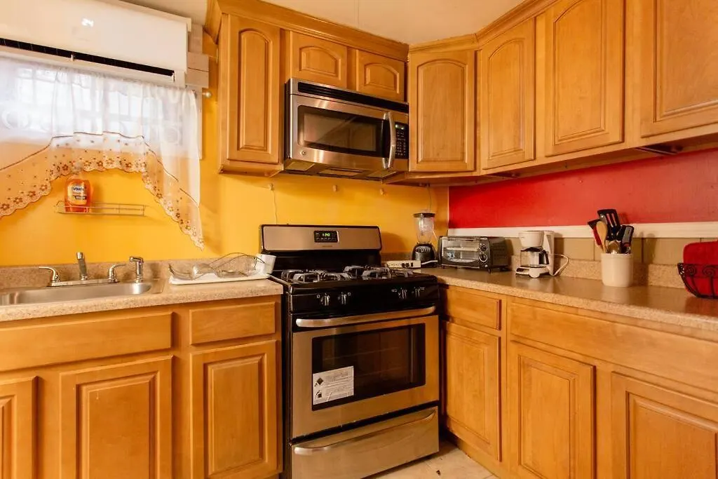 Large Apt, One Block To Train-1