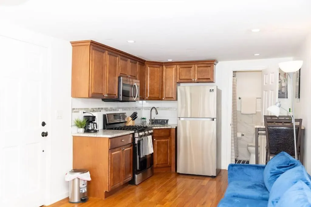 Contemporary Studio Apartment With All Amenities-1