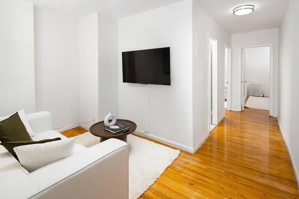 Beautiful 3 Bd/1 Ba Apartment In Nomad Nyc-1