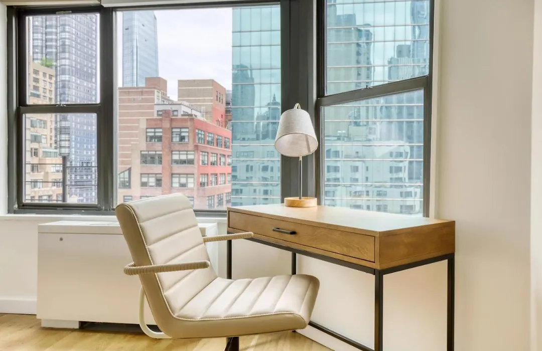 Midtown E 3Br W Elevator Doorman Nr Un Nyc-814-1
