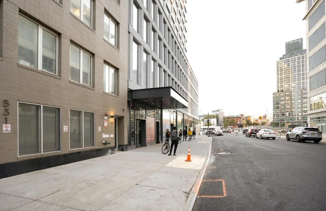 Clinton Hill 2Br W Gym Pool Wd Nr Barclays Nyc-1027-1