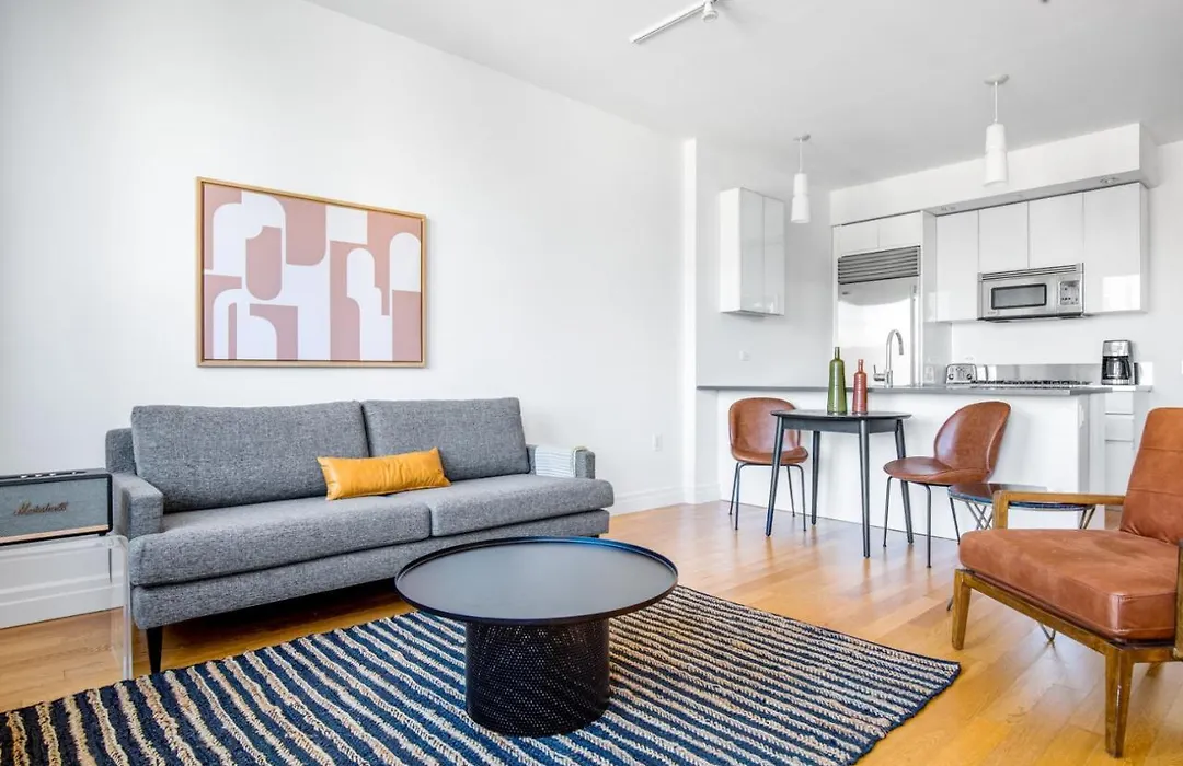 Hells Kitchen 1Br W Doorman Nr Central Park Nyc-525-1