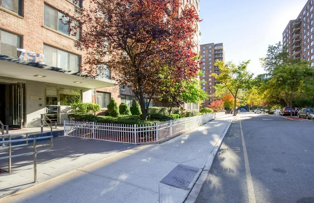Uws 2Br W Elevator Doorman Gym Nr Central Park Nyc-1001-1