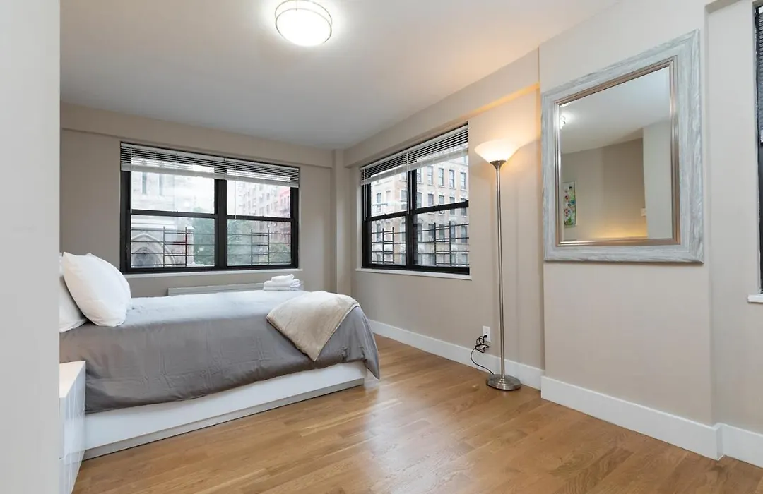 Furnished 3Br Apartment At Upper East Side-1