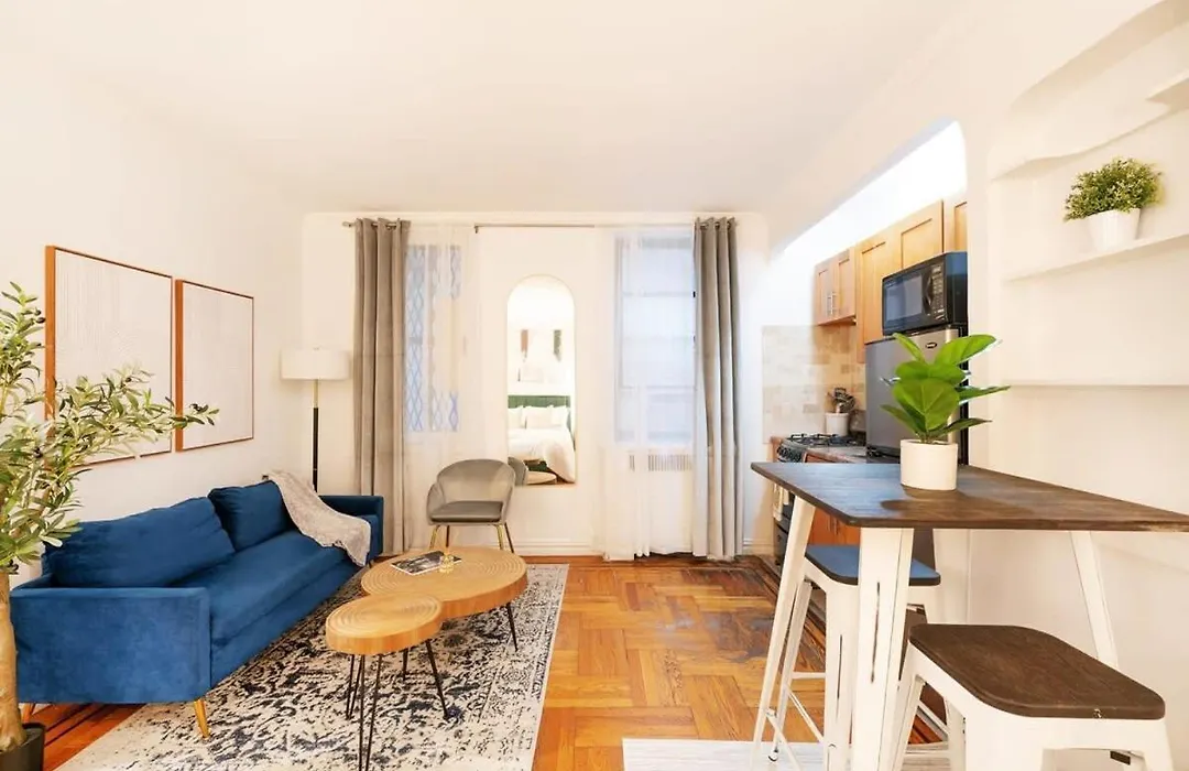 105-1G Park Ave Location Studio Best Value Sleeps3-1