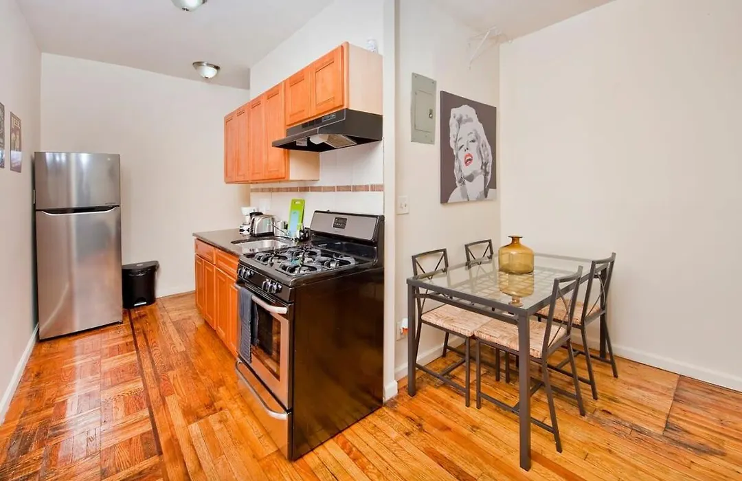 102-2A Specious 2Br Best Value Near Cntrl Park-1