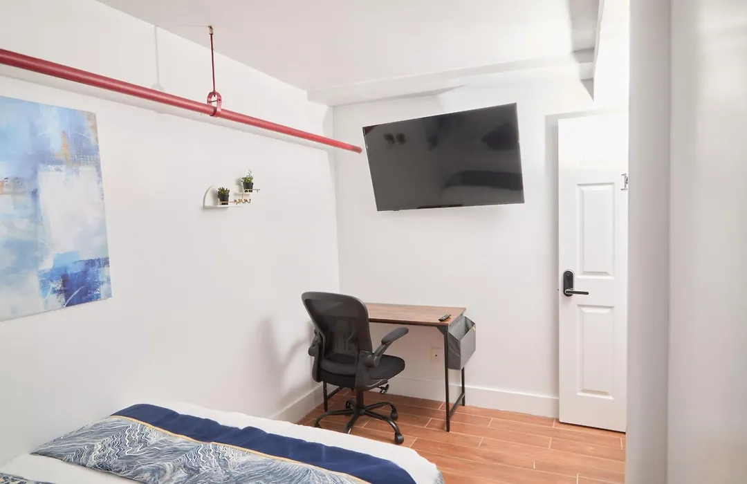 Comfy Guest House In Hell'S Kitchen-1