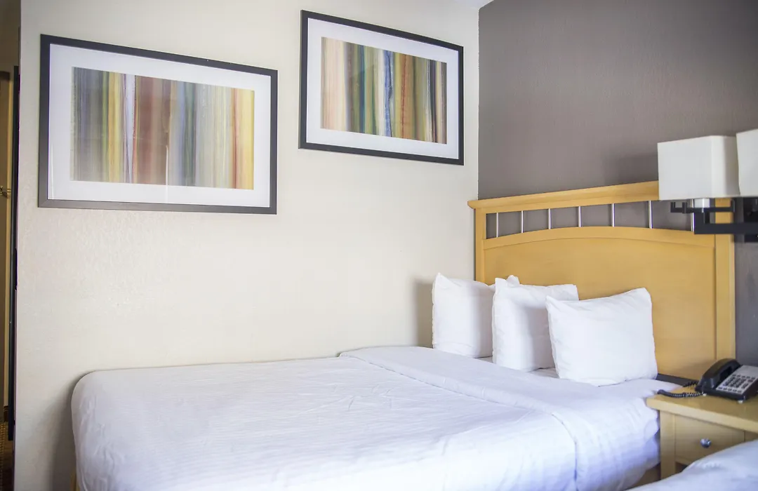 Hudson River Hotel-1