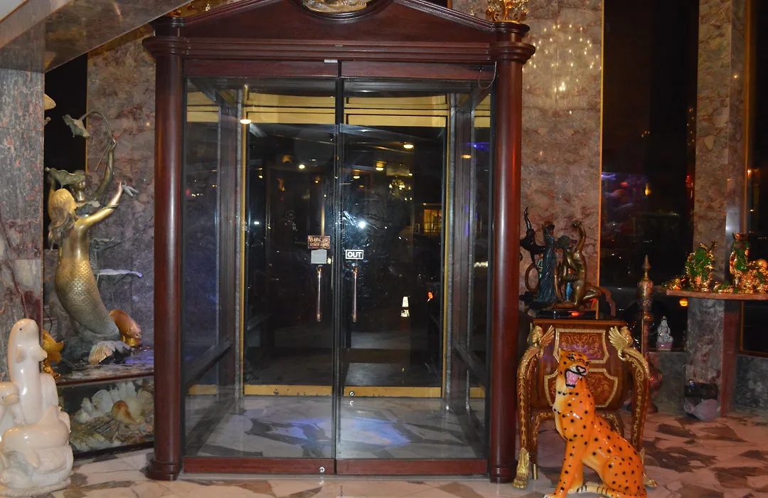 Paris Suites Hotel-1