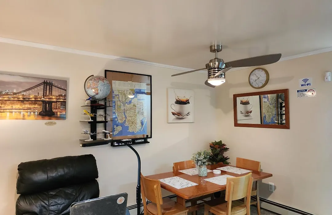 Booking.Com Exxlusive: Fully Furnished One Bedroom Entire Apartment With Full Size Bed. For One Person Or Couple, Soulmate Positive Friendship-1