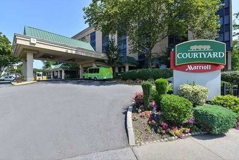 Courtyard By Marriott New York Laguardia Airport-1