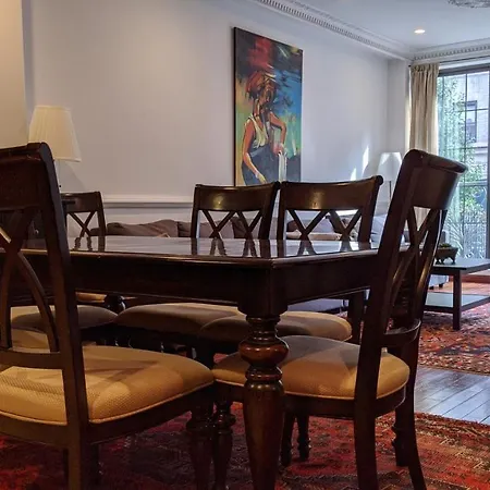 Gorgeous 3 Bedroom 2 Stops From Times Square And Central Park For Families Or Groups With No Smoking And No Parties But Couples And Kids Friendly-3