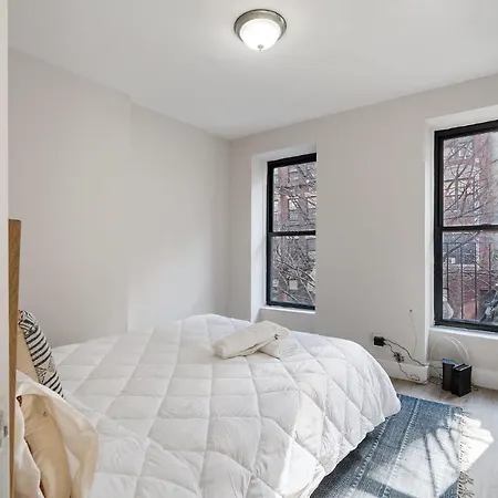 Modern 2Br In Harlem W Full Kitchen And Fast Wifi-3