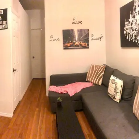Manhattan -Ues - Room Accommodation-2