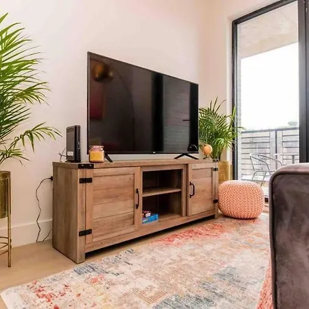 510 New Luxury 2 Bedroom Paradise Mins 2 Barclays-2