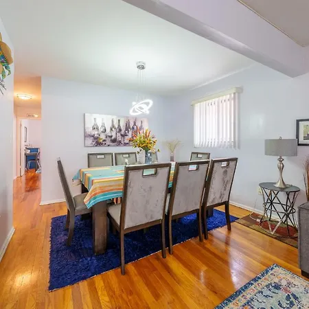Luxury Close To Ubs Arena And Jfk-3