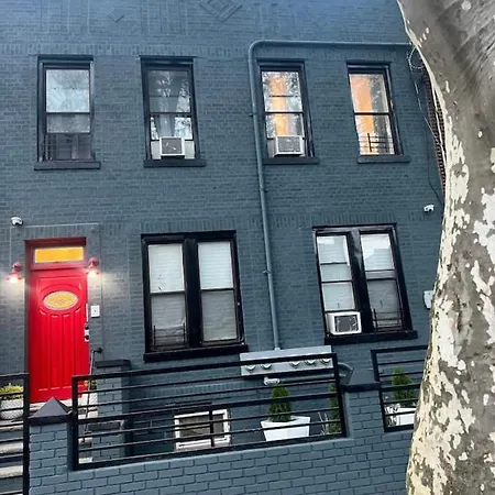 Brooklyn Golden Palace-3