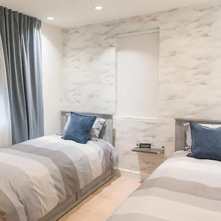 Privet House - Midwood/Flatbush Recently Remodeled-3