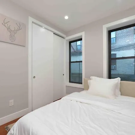 Apartment In New York-3