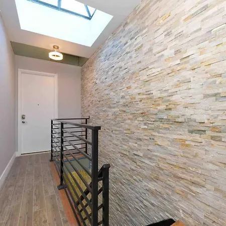 Apartment In New York-2
