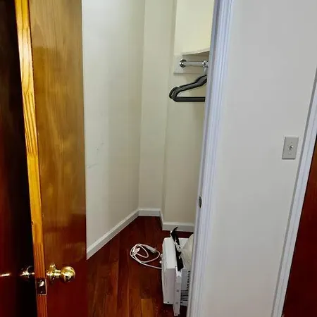 Beautiful 3 Bed 2 Bath 2 Balcony-3
