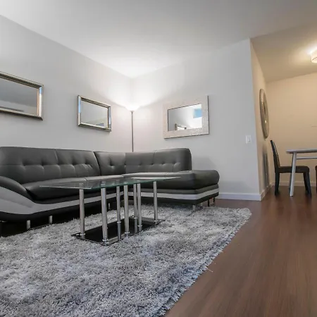 Excellent 2 Bd Apartment At Murray Hill-3