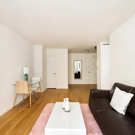One Bedroom Apartment At Columbus Circle-2