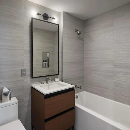 Beautiful Luxury Penthouse Type Views/ Condo-2