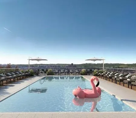 Beautiful Luxury Penthouse Type Views/ Condo-3