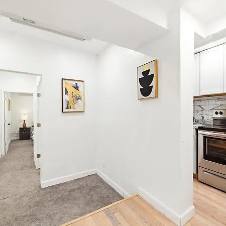 Luxurious 4 Bedroom Townhouse-3