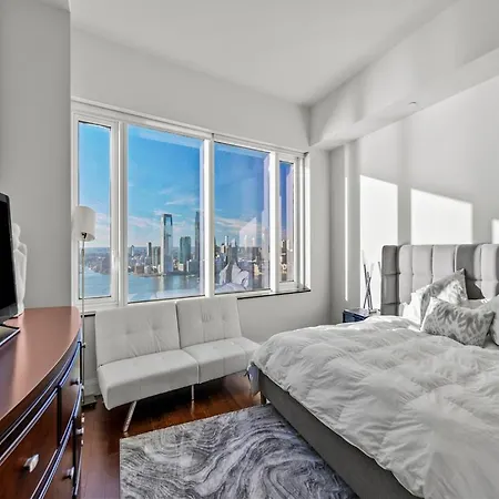 Luxurious 4 Bedroom Penthouse In Nyc-3