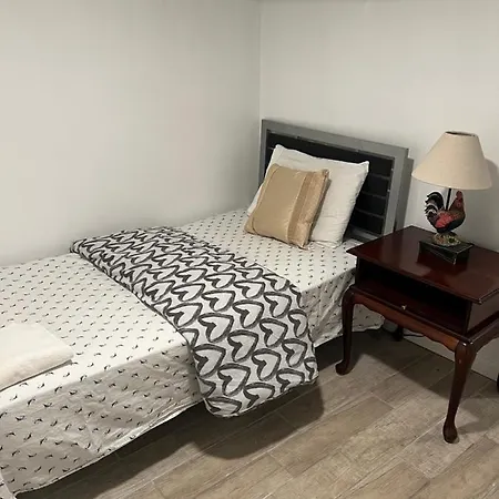 A Restful Room In Queens-3