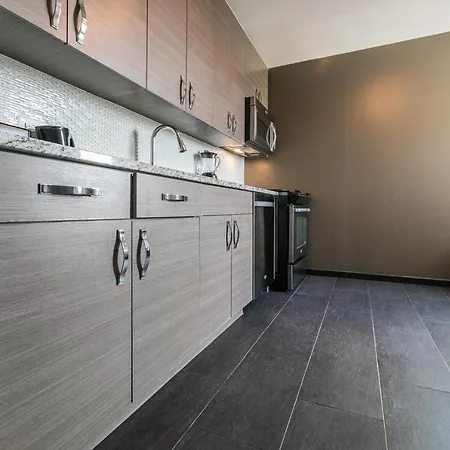 Beautiful 3 Bedroom With Private Balcony-2